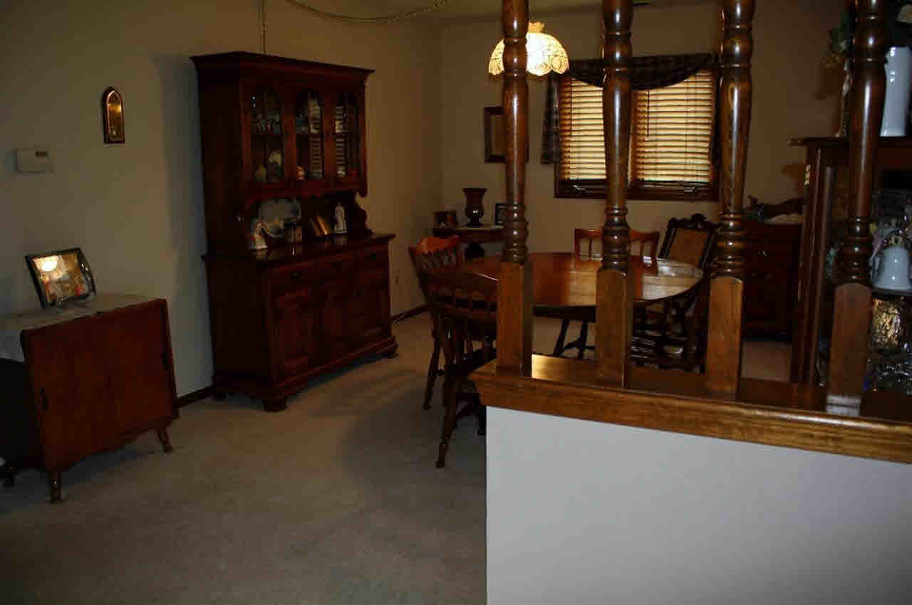 30 Maple Ct, Hartford City, IN 47348 photo 4