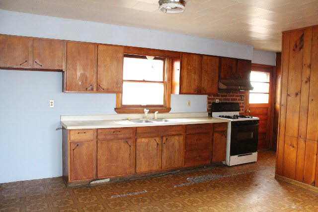 136 Baum St, Yeoman, IN 47997 photo 7