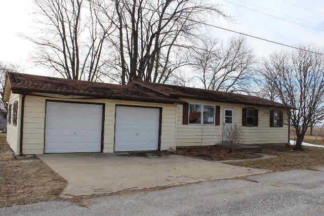 136 Baum St, Yeoman, IN 47997 photo 1