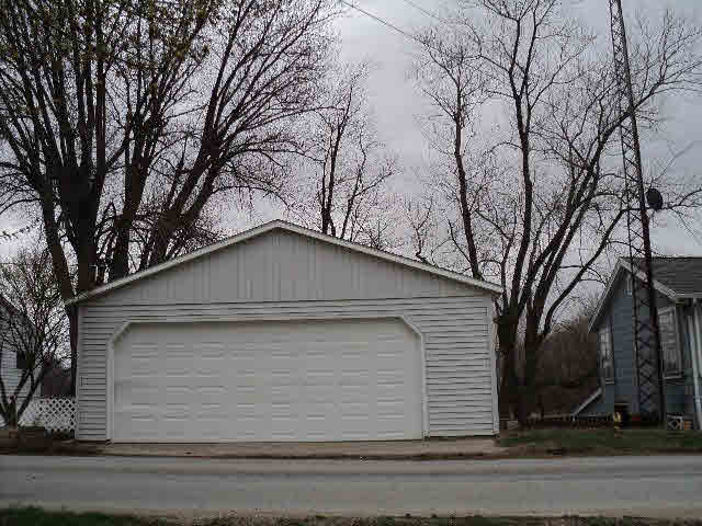 8053 N W Shafer Dr, Monticello, IN 47960 photo 2