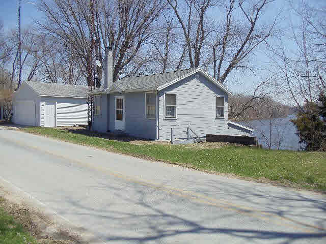 8053 N W Shafer Dr, Monticello, IN 47960 photo 1