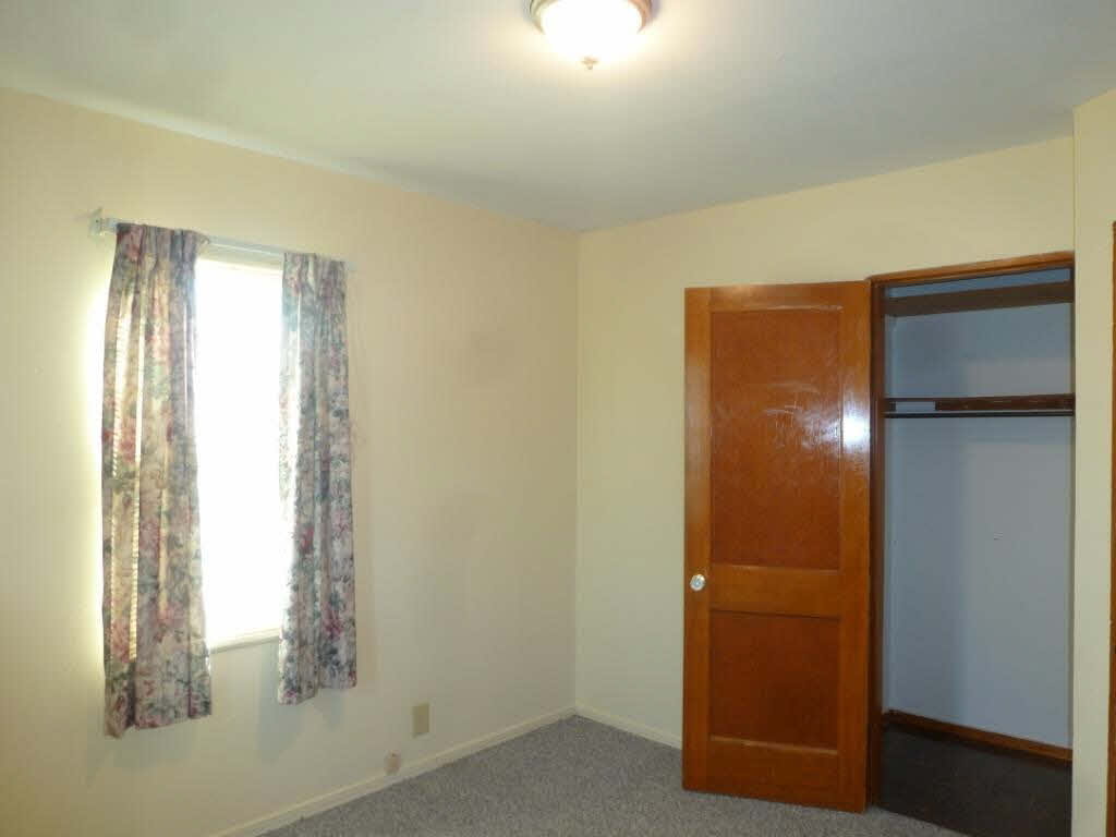 1901 E Greenlawn Ct, Muncie, IN 47302 photo 11