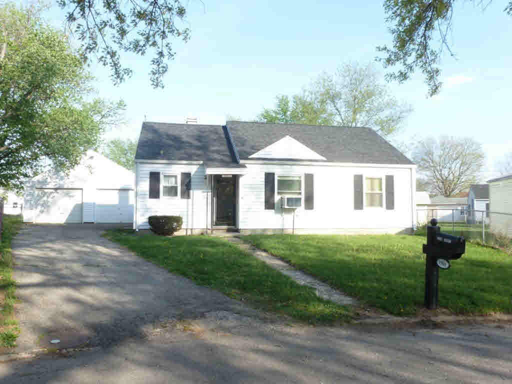 1901 E Greenlawn Ct, Muncie, IN 47302 photo 1