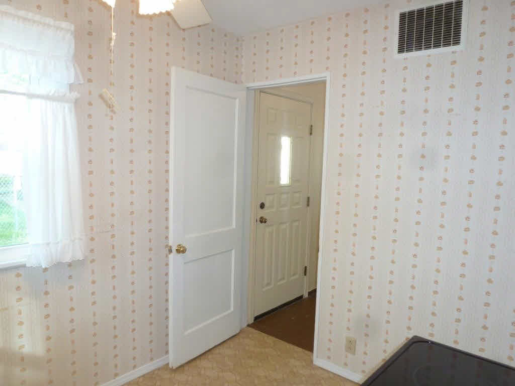 1901 E Greenlawn Ct, Muncie, IN 47302 photo 7