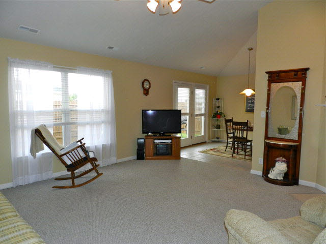 624 Bush Dr, Dayton, IN 47941 photo 4