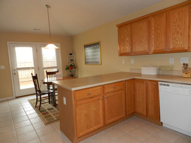 624 Bush Dr, Dayton, IN 47941 photo 8