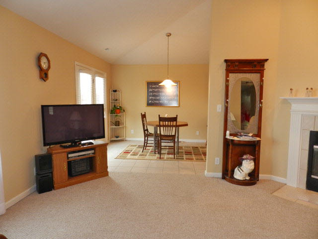 624 Bush Dr, Dayton, IN 47941 photo 5