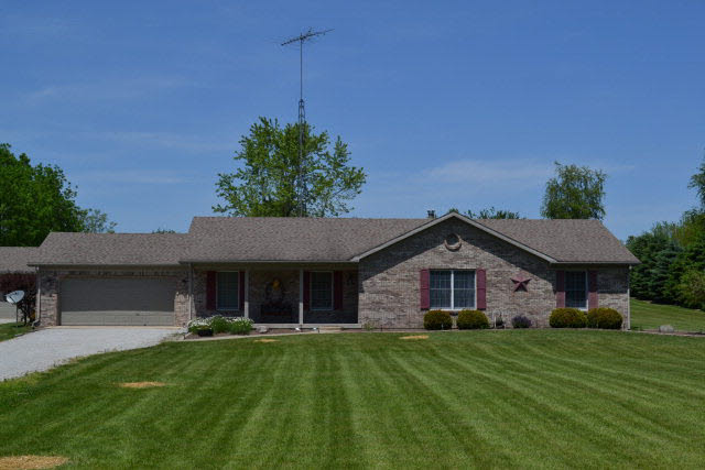 593 W Park Rd, Monon, IN 47959 photo 2