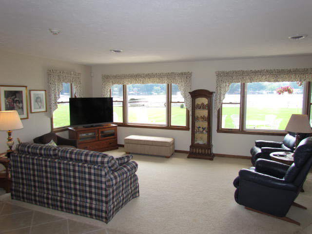 2513 S Pleasant Valley Ct, Monticello, IN 47960 photo 12