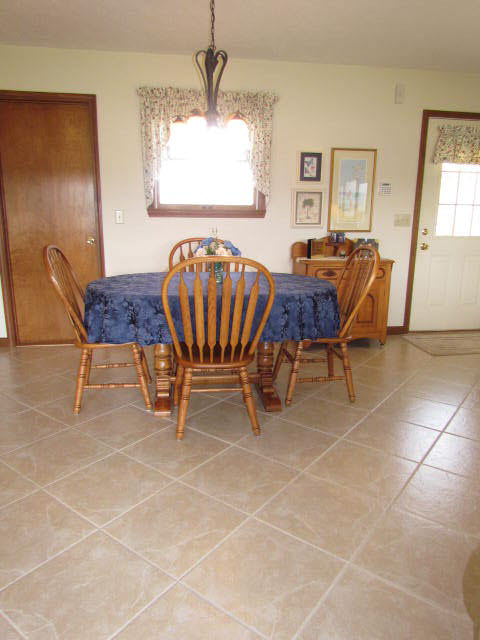 2513 S Pleasant Valley Ct, Monticello, IN 47960 photo 10