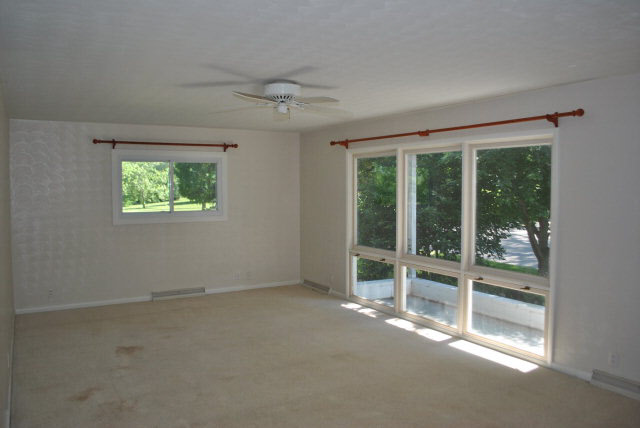 951 Bruce Ave, Monticello, IN 47960 photo 2