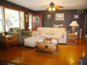 777 Clover Ln, Mitchell, IN 47446 photo 2
