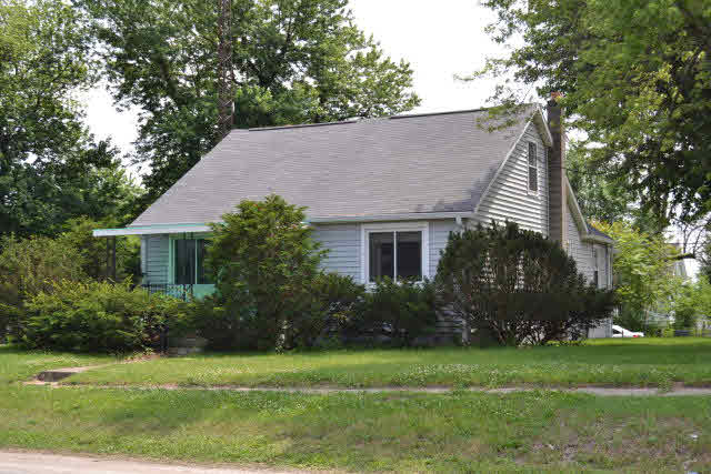 608 E 2nd St, Reynolds, IN 47980 photo 1