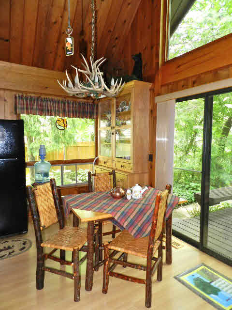 7925 E Dale Ct, Monticello, IN 47960 photo 6