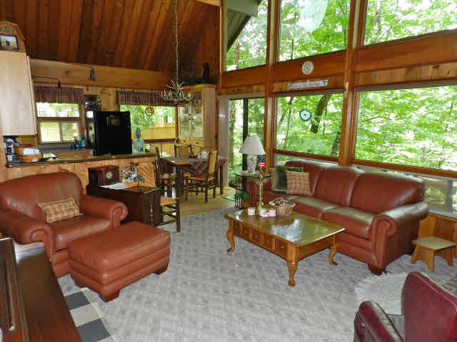 7925 E Dale Ct, Monticello, IN 47960 photo 4