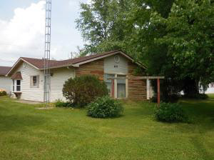407 W Hancock Ave, Mitchell, IN 47446 photo 1