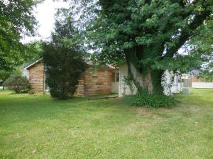 407 W Hancock Ave, Mitchell, IN 47446 photo 9