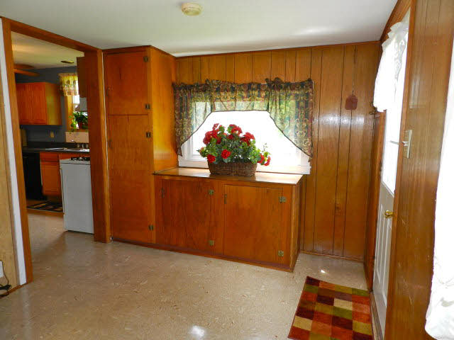 214 N Walnut St, Monon, IN 47959 photo 3
