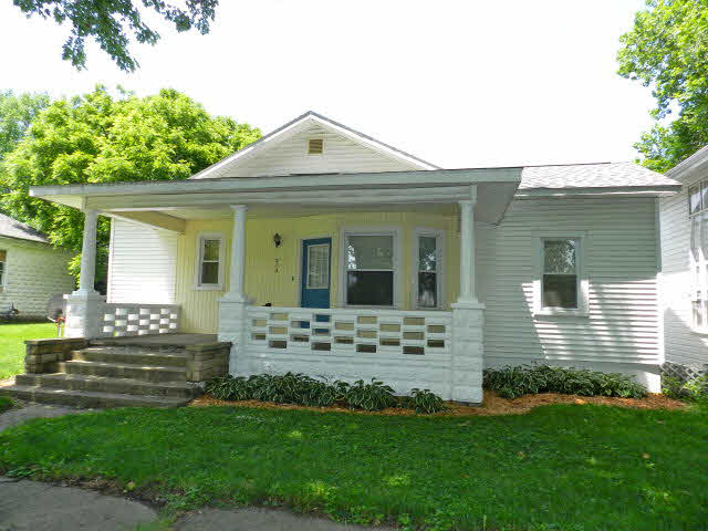 214 N Walnut St, Monon, IN 47959 photo 1