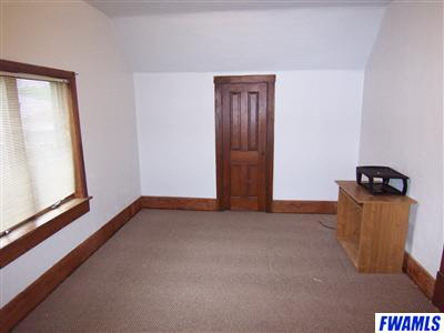467 E Main St, Berne, IN 46711 photo 10