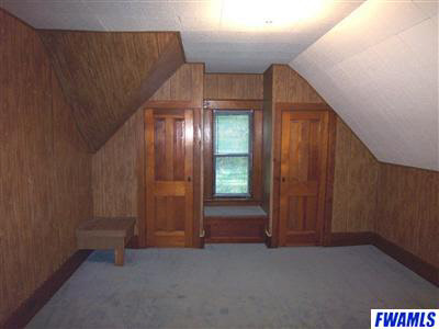 467 E Main St, Berne, IN 46711 photo 7