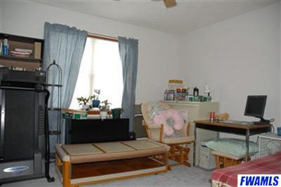 929 N Timberline Cir W, Warsaw, IN 46582 photo 4