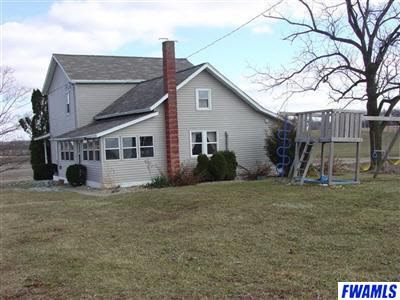 5839 S 400 E, Warsaw, IN 46580 photo 1