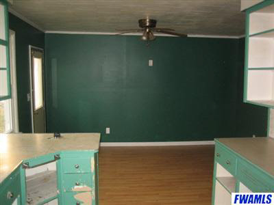 424 Walnut St, Butler, IN 46721 photo 7