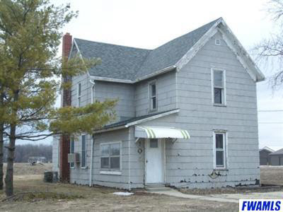 105 E Parr Rd, Berne, IN 46711 photo 2