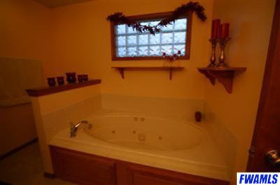 12509 Serene Shrs, Fort Wayne, IN 46818 photo 13