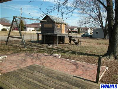 1834 Cambridge Dr, Warsaw, IN 46580 photo 9