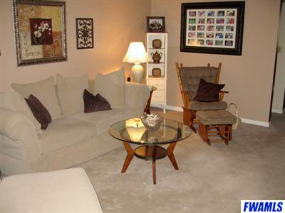 2207 Maplewood Rd, Fort Wayne, IN 46819 photo 2