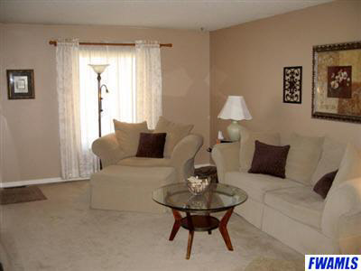 2207 Maplewood Rd, Fort Wayne, IN 46819 photo 3