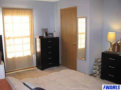 305 E Stocker St, Angola, IN 46703 photo 10