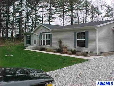 2728 Evergreen Dr, Warsaw, IN 46582 photo 2