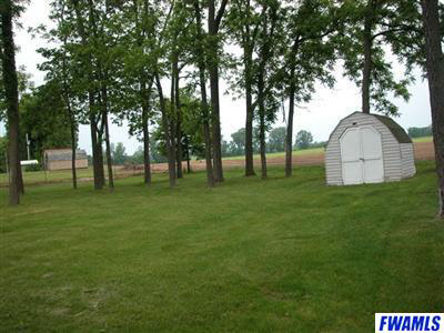 2728 Evergreen Dr, Warsaw, IN 46582 photo 11