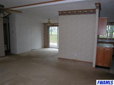 2728 Evergreen Dr, Warsaw, IN 46582 photo 5