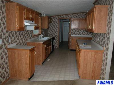 2728 Evergreen Dr, Warsaw, IN 46582 photo 3