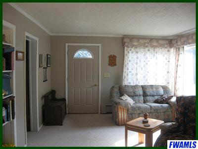 175 Curry St, Markle, IN 46770 photo 4