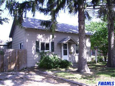 427 E Cherry St, Bluffton, IN 46714 photo 1