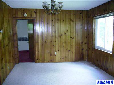 427 E Cherry St, Bluffton, IN 46714 photo 9