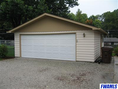 5122 Sunnybrook Dr, Fort Wayne, IN 46835 photo 2
