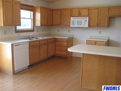 4050 E 100 N, Bluffton, IN 46714 photo 3