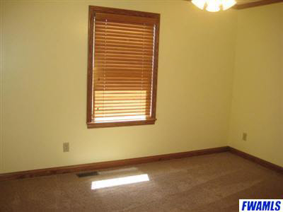 4050 E 100 N, Bluffton, IN 46714 photo 7