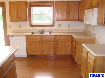 4050 E 100 N, Bluffton, IN 46714 photo 4