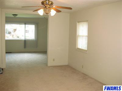 204 E Central, Bluffton, IN 46714 photo 3