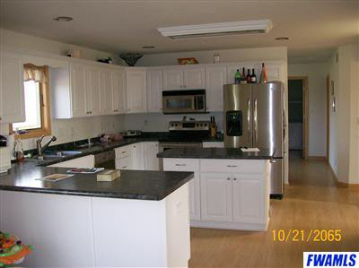 16816 Prine Rd, Yoder, IN 46798 photo 8