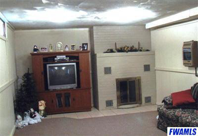 229 E Washington St, Monroe, IN 46772 photo 12