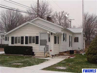 412 W Main St, Warsaw, IN 46580 photo 1