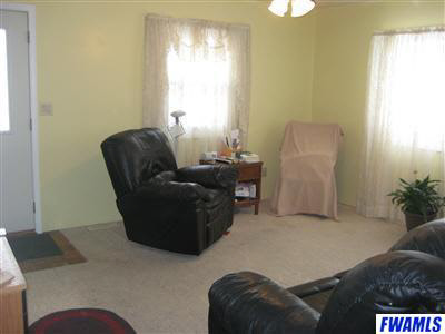 601 E Mill St, Ossian, IN 46777 photo 2